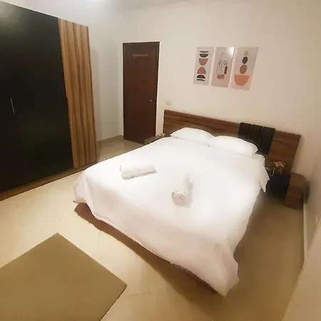 A Stylish Cozy Apartment Close To Cairo Airport.-3